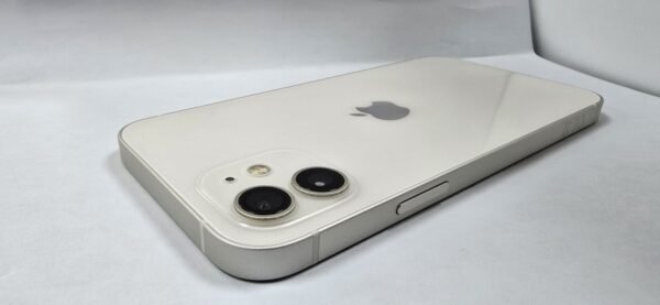 iPhone 12, 128GB, unlocked with 82% battery health - Image 3