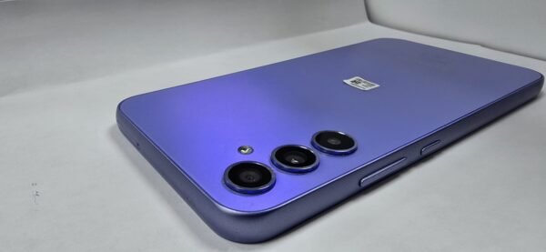Samsung A34, unlocked with 128GB storage - Image 2