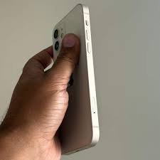 iPhone 12 (64GB, Face ID Issue)