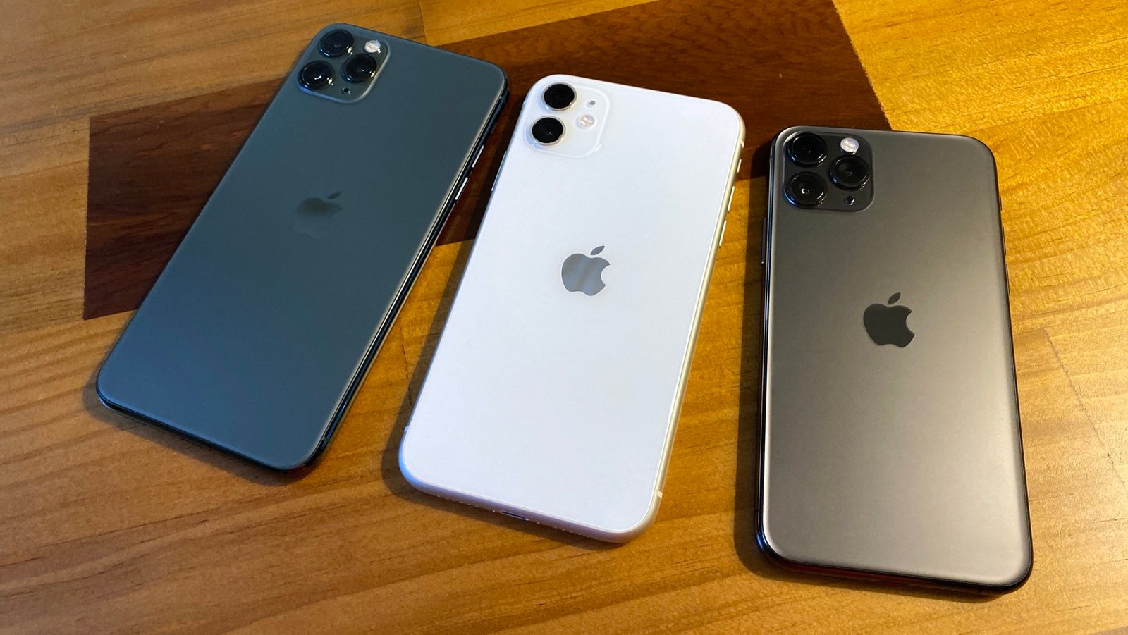 iPhone 11 (64GB, C Grade)