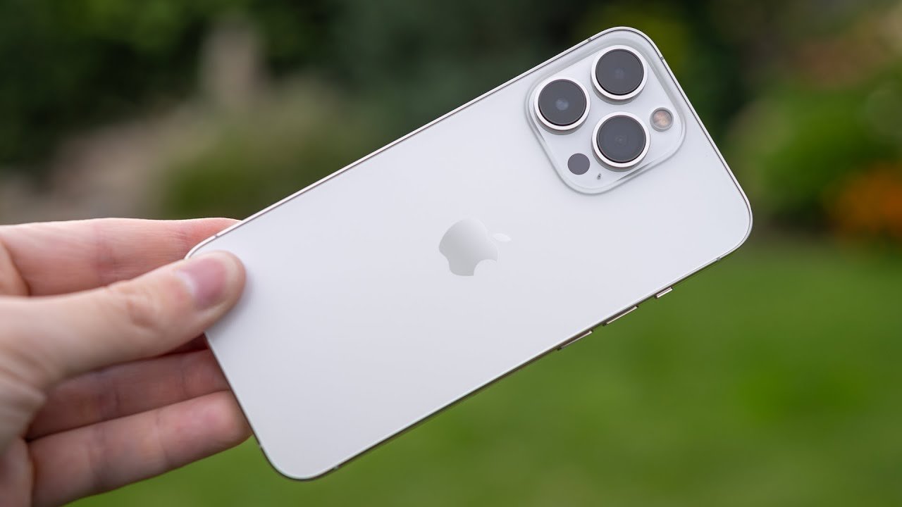 iPhone 13 Pro (128GB, Back Broken)
